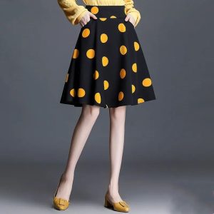 « Mini Jupe à Pois Élégante Femme »