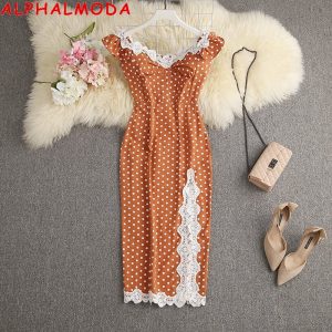 Robe Dentelle Épaules Dénudées Chic Pois