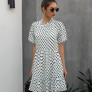 Robe À Pois Chic Pour Été Ensoleillé