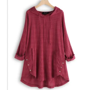 Chemise longue rouge à capuche